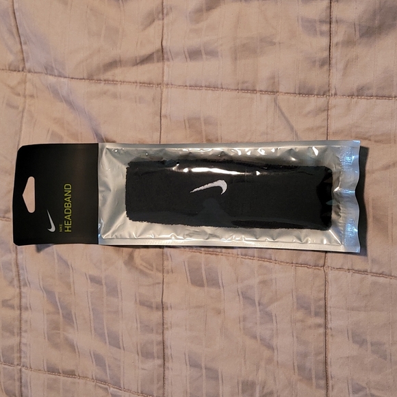 Nike Headband - Picture 2 of 4